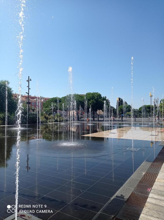 Studette En Plein Coeur Du Vieux Nizza Kültér fotó
