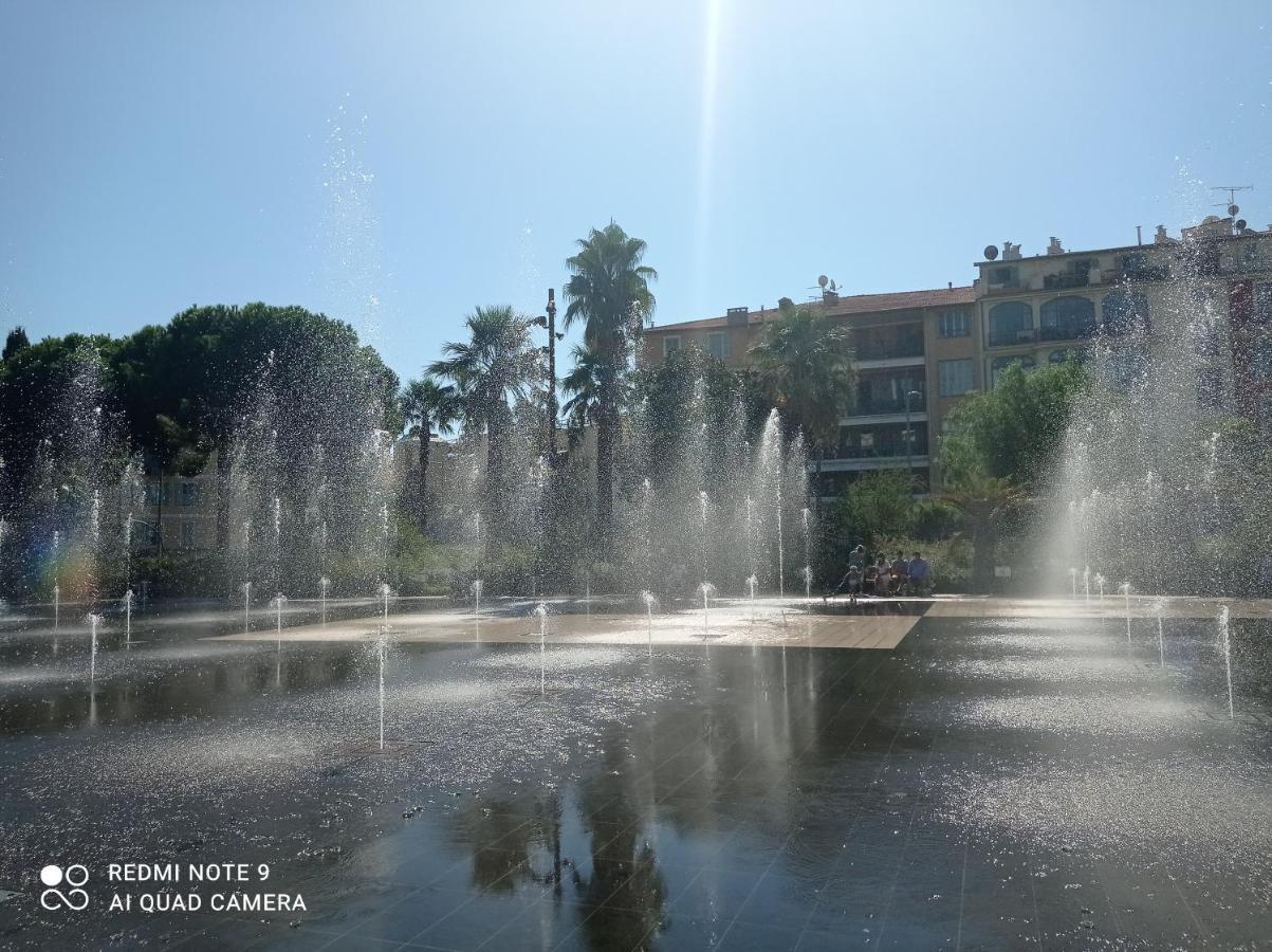 Studette En Plein Coeur Du Vieux Nizza Kültér fotó