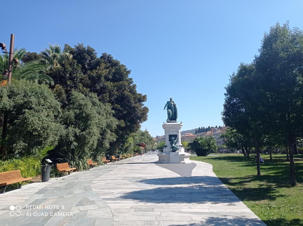 Studette En Plein Coeur Du Vieux Nizza Kültér fotó