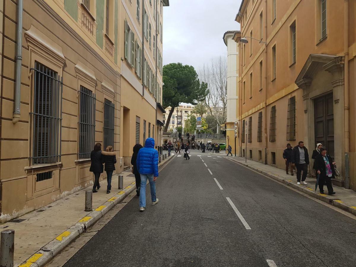 Studette En Plein Coeur Du Vieux Nizza Kültér fotó
